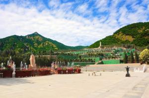 陵园内景